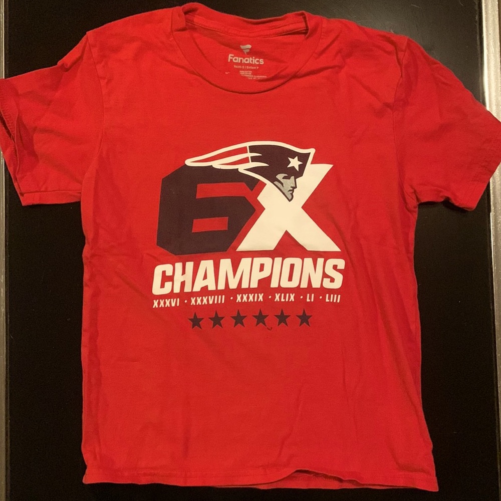 YOUTH S New England Patriots Fanatics Branded 6x Super Bowl Champions T-Shirt